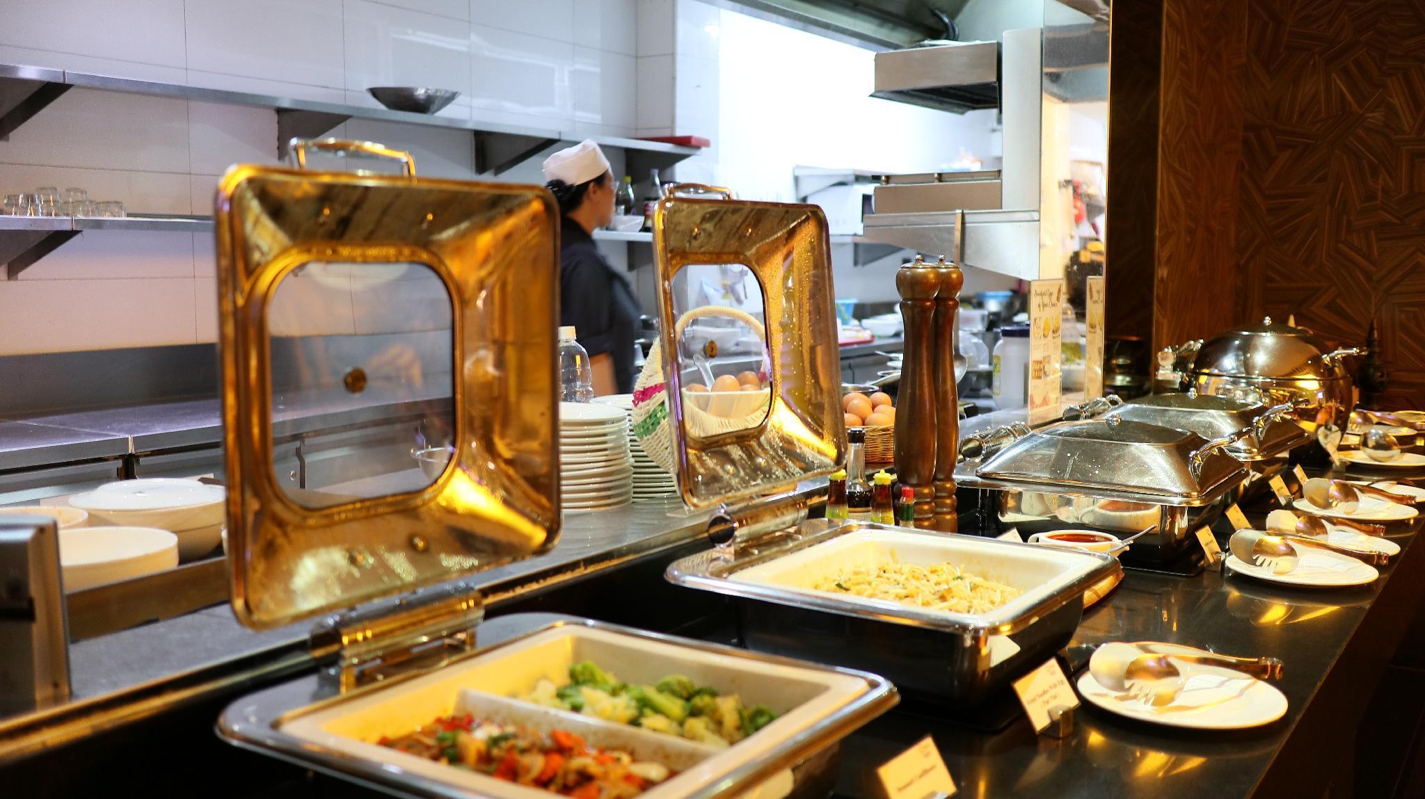 Citrus Sukhumvit 13 Nana Bangkok by Compass Hospitality Hotel Bagian luar foto