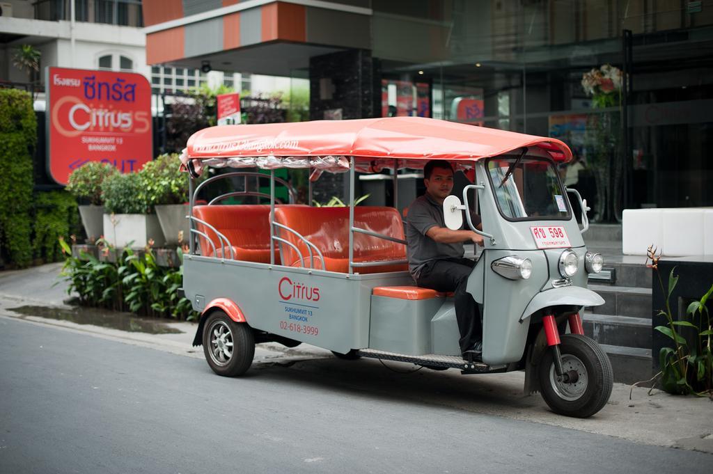 Citrus Sukhumvit 13 Nana Bangkok by Compass Hospitality Hotel Bagian luar foto